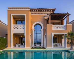 Superior Villa 4-Bedrooms s privatním bazénem u pláže