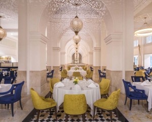Turquoise: hlavní restaurace s nabídkou bohatých mezinárodních bufetů